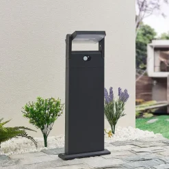 Lindby Novalie LED-gadelampe
