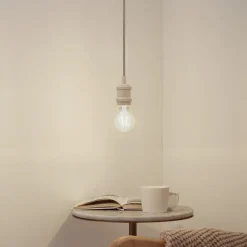 Lindby pendellampe Hattie, beige, Ø 5 cm, metal E27