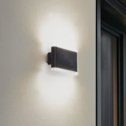 Lindby Smart LED udendørs væglampe Elvi, CCT, RGB, Tuya, IP54