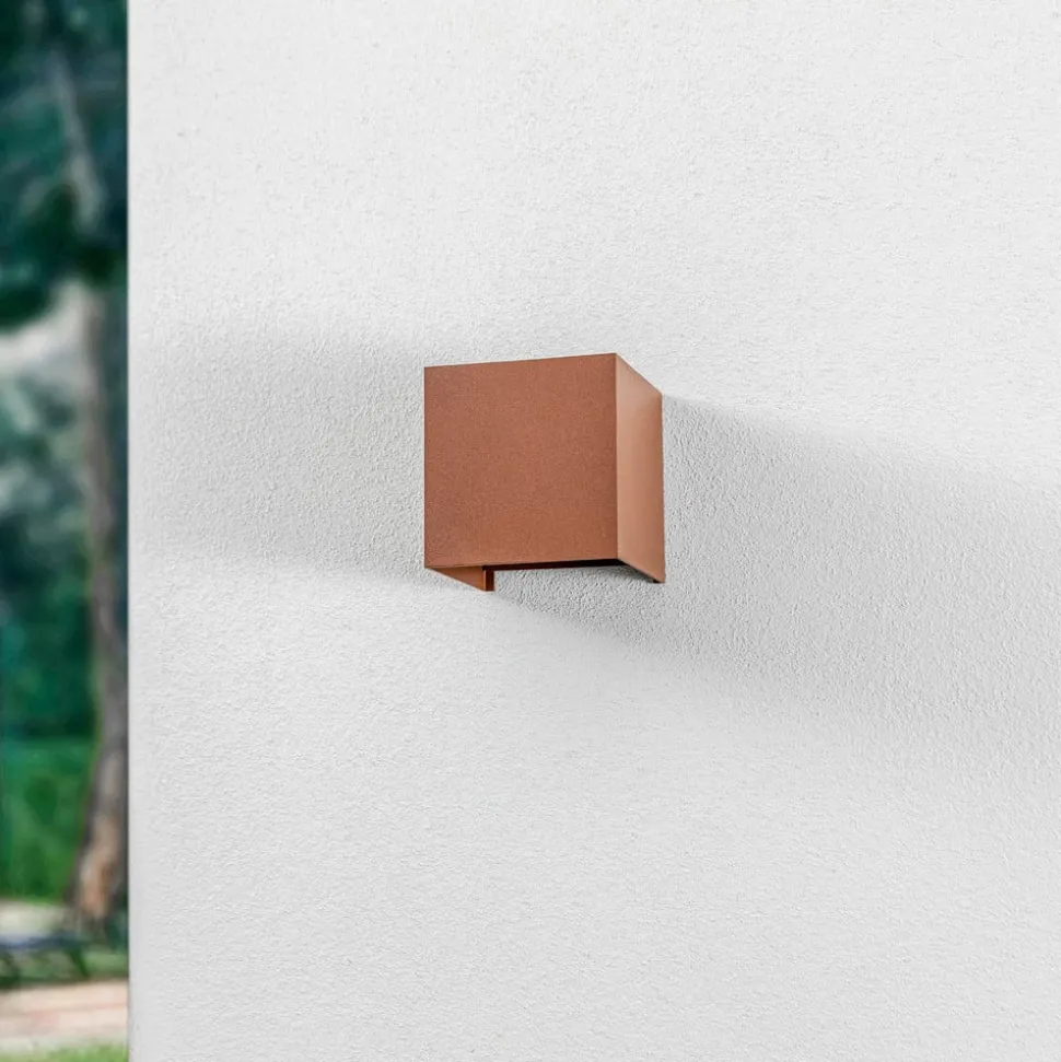 Lindby udendørs LED-væglampe Nivar, kantet, rust, metal, IP54