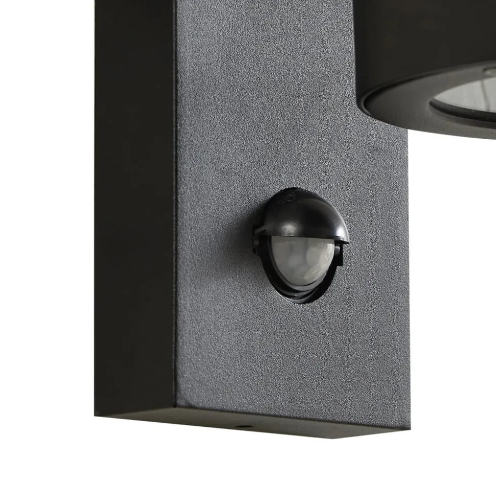 Lindby udendørs væglampe Yrene, 20cm, sort, sensor, riffel