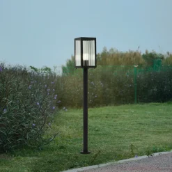 Lindby vejlampe Bolgar, sort, metal, glas, 15 cm