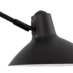 Lindby væglampe Adrik, sort, metal, med stikprop