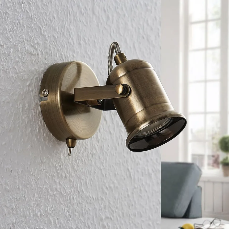 Lindby væglampe Anze, 10 m, antik messing, afbryder