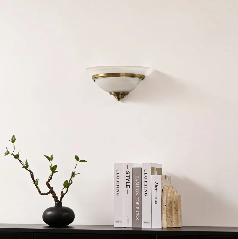 Lindby væglampe Irimia, 31 cm, antik messing, glas