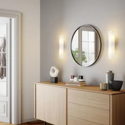Lindby væglampe Ophelia, højde 39 cm, hvid, glas