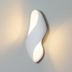Lindby væglampe Ornela, hvid, gips, højde 29,5 cm