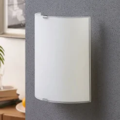 Lindby væglampe Phil, hvid, glas, højde 21 cm