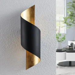 Lindby væglampe Vanni, sort/guld, metal, højde 57 cm