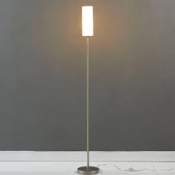 Lindby Vinsta gulvlampe, højde 153 cm, hvid, glas, metal