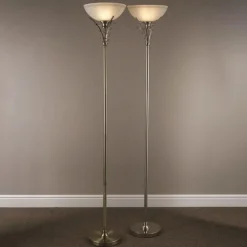 LINEAS tidløs gulvlampe, patineret messing