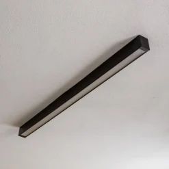 Loftlampe Straight sort 122 cm