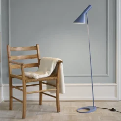 Louis Poulsen AJ design-gulvlampe blågrå