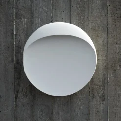 Louis Poulsen LED-væglampe Flindt, hvid, 3.000 K, Ø 30 cm