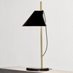 Louis Poulsen Yuh Brass marmor-bordlampe, sort
