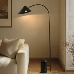 Lucande gulvlampe Alviero, 157 cm, sort, metal, marmor