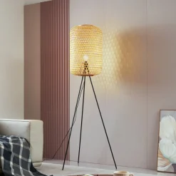 Lucande gulvlampe Jorick, bambus, trefod, højde 166 cm