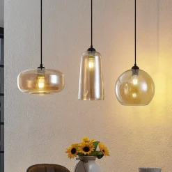 Lucande hængelampe Wilja, rav, glas, 111 cm, 3 lyskilder, E27