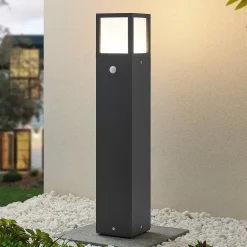 Lucande LED-gadelampe Dewari, bevægelsessensor, 65 cm, IP54