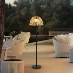 Lucande LED-gulvlampe Eligio, bambus, Ø 39 cm, RGB