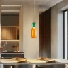 Lucande LED-hængelampe Fay, orange/mørkegrøn, glas, Ø 15 cm