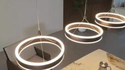 Lucande LED-hængelampe Kolo, 114 cm, 3 lyskilder, brun, dæmpbar