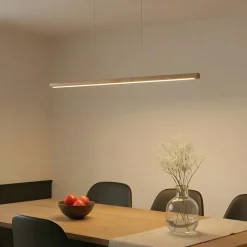 Lucande LED-hængelampe Maruta, træ, bjælke, 120 cm, 3000K