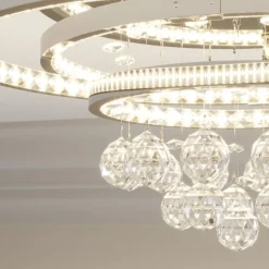 Lucande LED-loftlampe Keely, kromfarvet, krystal, 45 cm