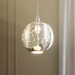 Lucande LED-pendellampe Hayley, Ø 9 cm, kromfarvet, glas
