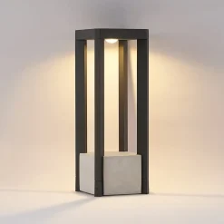 Lucande LED-sokkellampe Kalisa, IP65, 42 cm, grå, metal
