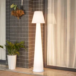 Lucande LED-terrasselampe Gauri, hvid, 153 cm, IP44
