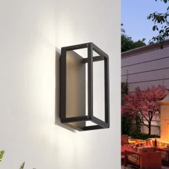 Lucande LED udendørs væglampe Thorvid, højde 26 cm, sort