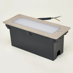 Lucande LED-vægindbygningslampe Holly, 17 cm, stål