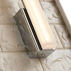 Lucande LED-væglampe til badeværelset Julie, 32 cm høj, krom, IP44