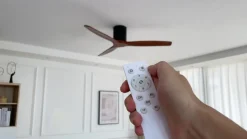 Lucande loftventilator Vindur, sort/træ, DC, støjsvag