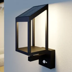 Lucande Timeo LED-udendørs væglampe med solcelle