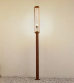 Lucande udendørslampe Alivaro, rustfarvet, 220 cm, E27, IP65