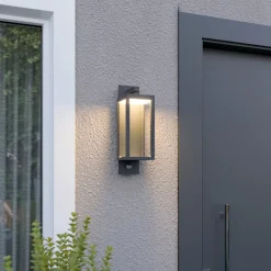 Lucande udendørs LED-væglampe Ferdinand, sensor, grå, 38 cm