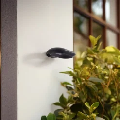 Lucande udendørs LED-væglampe LOOP, sort, IP44, metal