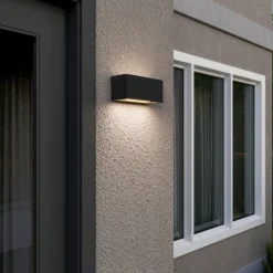 Lucande udendørs væglampe Bente, antracit, bredde 25 cm, IP54