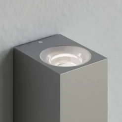Lucande udendørs væglampe Tavi, 15 cm, sølv, Bridgelux LED