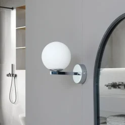Lucande væglampe Bidolo, kromfarvet, glas, Ø 12 cm, IP44