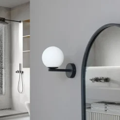Lucande væglampe Bidolo, sort, glas, Ø 12 cm, IP44