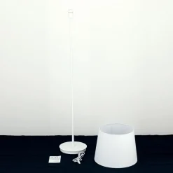 Ludwig gulvlampe i tekstil, hvid