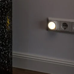 Luna Sensor LED-stikkontaktlampe natlys