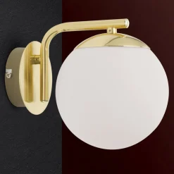 Madis væglampe med glaskugle, mat messing