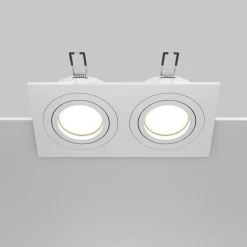 Maytoni indbygningslampe Atom, hvid, 2 lyskilder, 17,5 x 9,2 cm