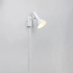Metro væglampe, hvid, med kabel og stik