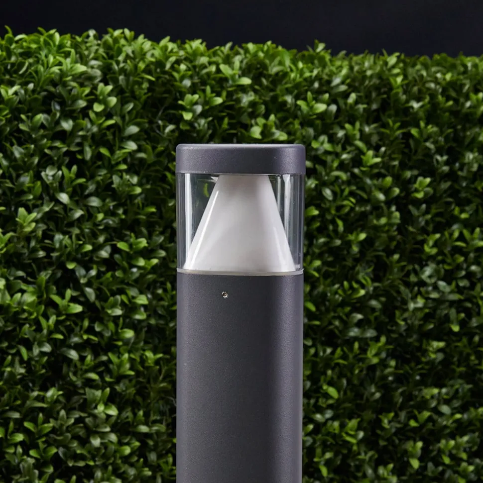 Milou - LED-sokkellampe i aluminium