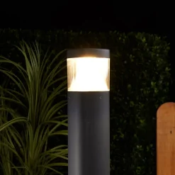 Milou - LED-sokkellampe i aluminium